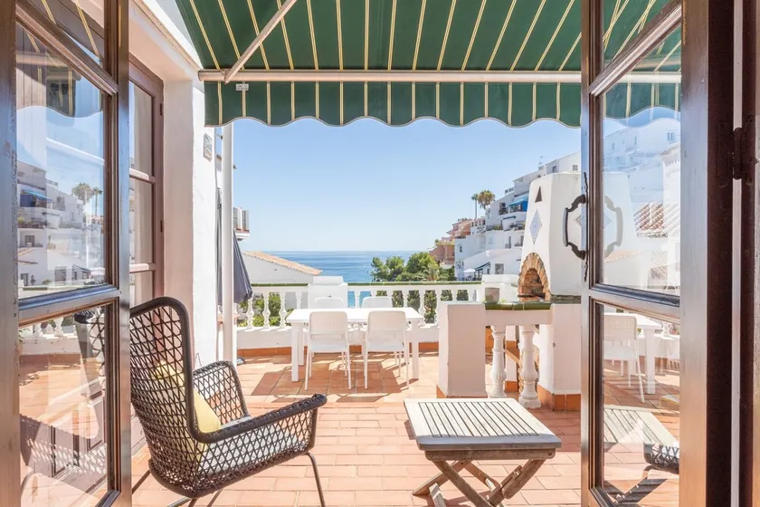 Apartamento \"Capistrano Playa\" - Wi-fi, aire acondicionado, piscina, vistas al mar. - Image 1