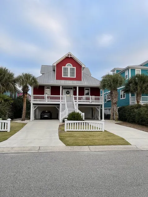 Premier Seaside Community - Image 1