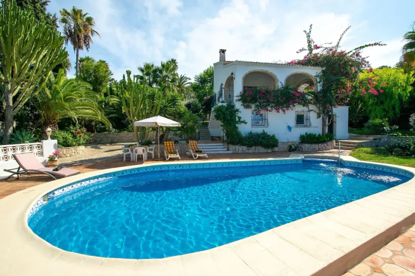 Vackra och komfortabel villa i Javea, på Costa Blanca, Spain  med privat bassäng för 6 personer - Image 1