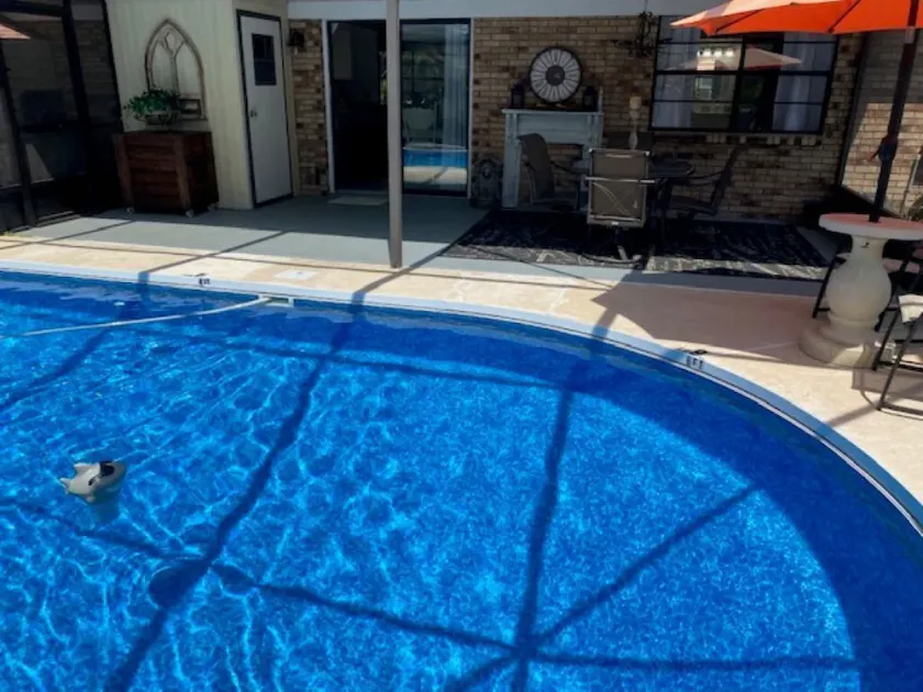 European meets Southern Charm in this 3 Bedroom Get Away in Mount Dora - Image 1