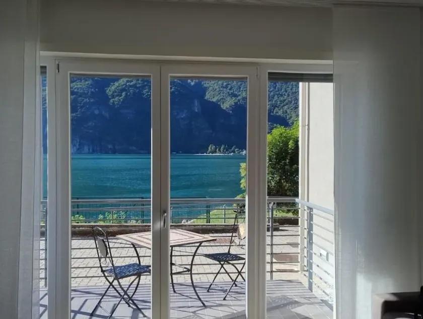 Vista Lago Spettacolare - Image 1