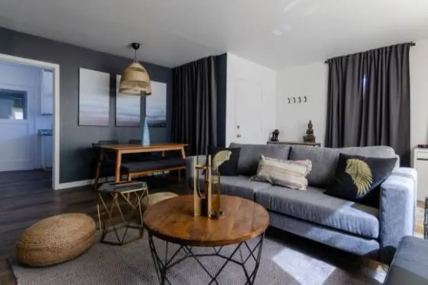 Executive suite central location PET FRIENDLY - Image 1