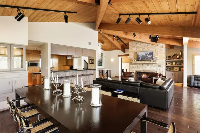 New!! Beautifully Renovated 5 Bedroom, 5.5 Bath Heart of Snowmass Village Home - Image 1