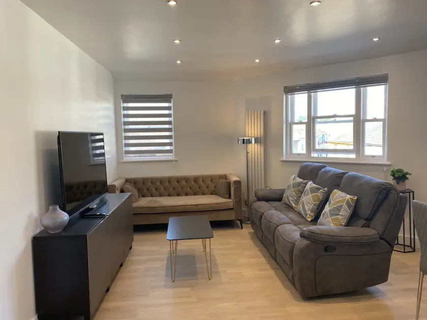 APARTMENT 7, THE CATHEDRAL VIEW - Image 1