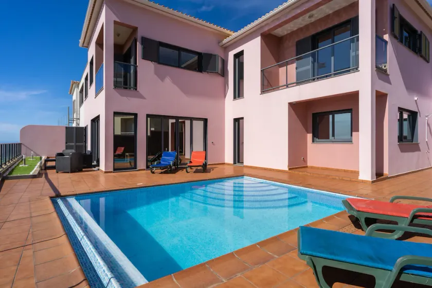 Canhas Views Pool and Barbecue - Image 1