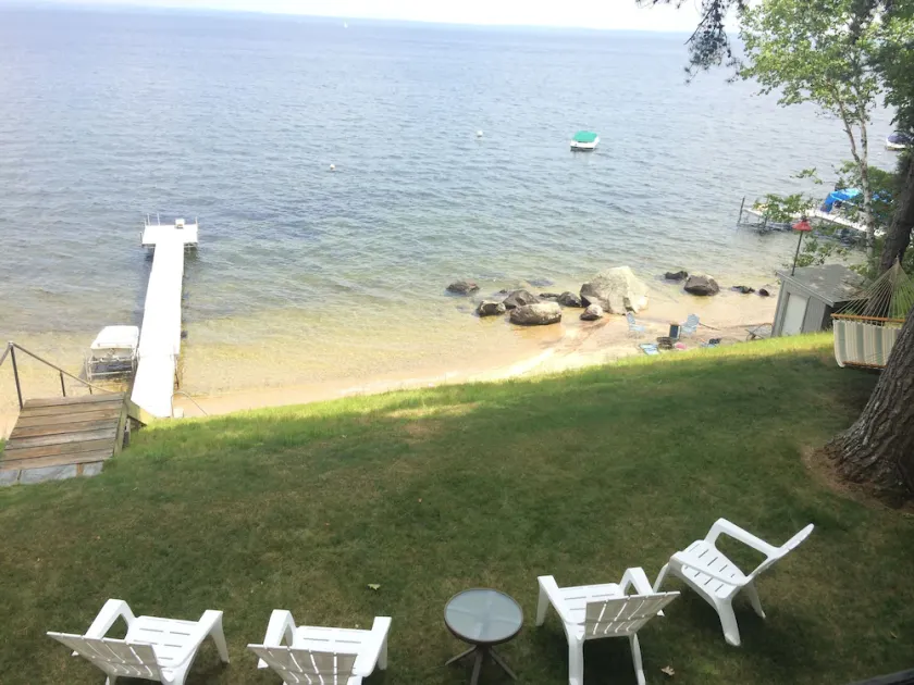 Breathtaking Views, Amazing Waterfront Lakehouse, 100' of Private Sandy Beach! - Image 1