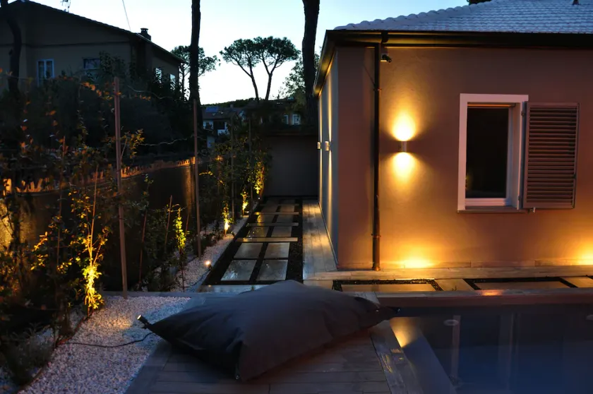 Villa with Private Swimming Pool - Image 1