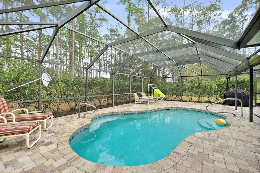 Heated Pool - 4BR - Sleeps 10 - Pet Friendly - Image 1