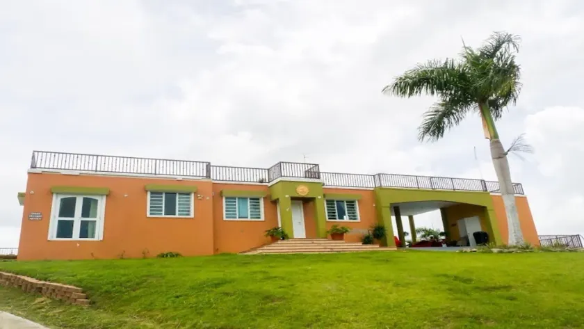 4 DORMITORIOS HILLTOP VER CASA CON PISCINA PRIVADA - Image 1