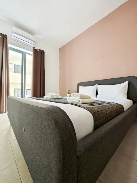 Sliema 3 bedrooms apartment - Image 1
