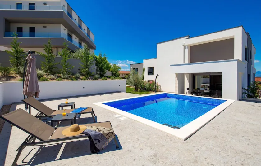 Pet Friendly Apartment In Malinska - Image 1