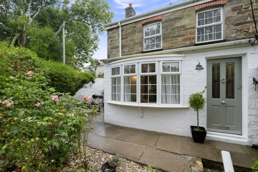 Jade Cottage - Image 1