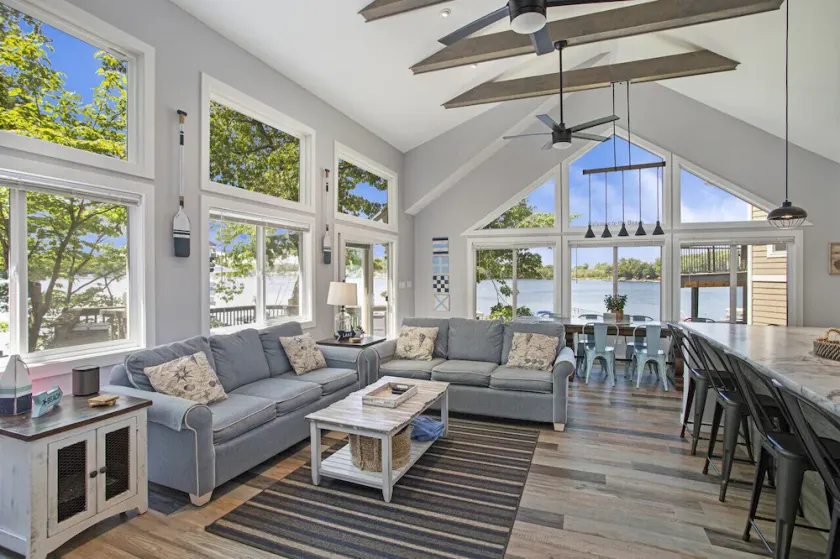 Rusted Anchor · 7 bedroom gem in Sister Lakes - Image 1