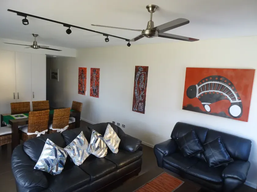 Go native in style at Darwin Waterfront SandCastles Apartment - Image 1