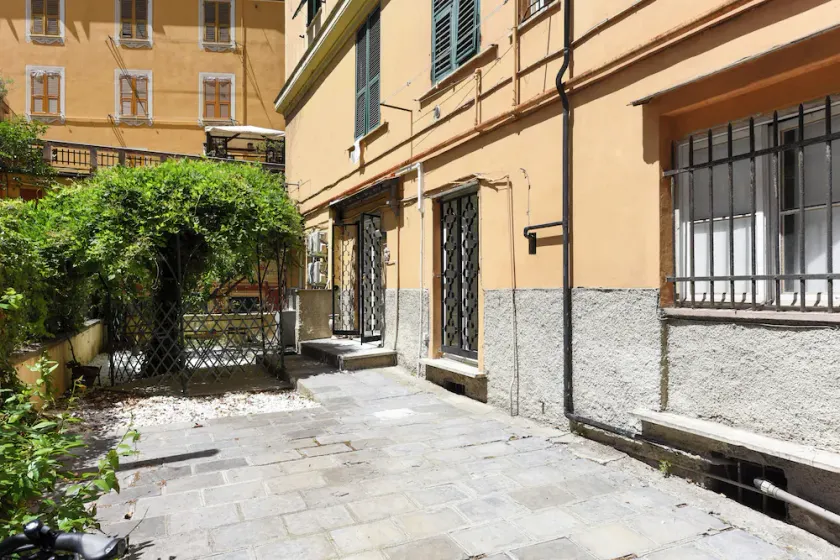 Maisonette Apartment with Outdoor Dining - Happy Rentals - Image 1