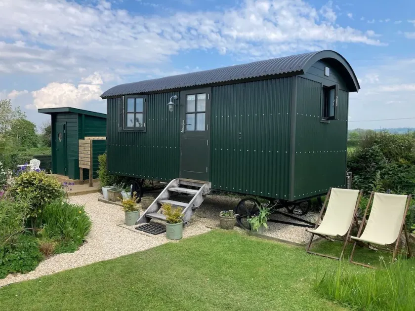 Shepherds Hut & Swedish Sauna -  Countryside View - Image 1