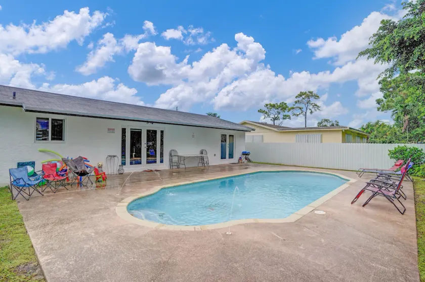 Wunderschönes Juwel in Miami Gardens mit privatem Pool - Image 1