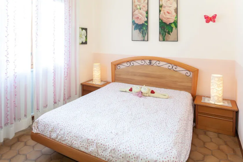 Eveten 1 - apartment for 4, in town centre, 500 metres from the beach, with parking - Image 1