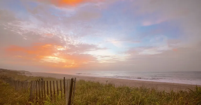 SPACIOUS HOME - WALK TO OCEAN BEACH- SOUTH OF MONTAUK HIGHWAY - Image 1