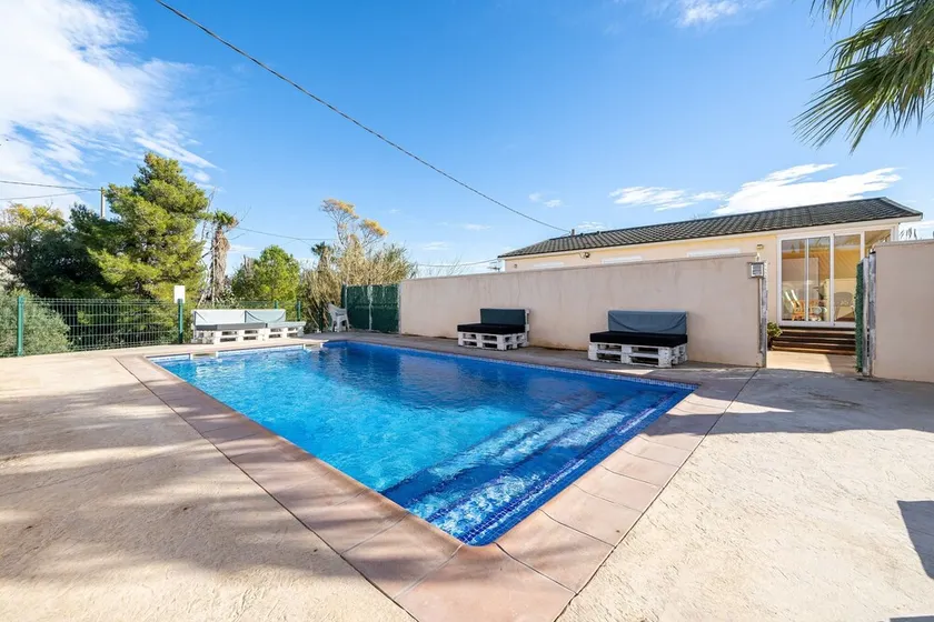 Maison de vacances \"Delta\" avec piscine partagée, jardin et Wi-Fi - Image 1