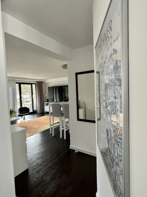 Apartment by the sea - Image 1