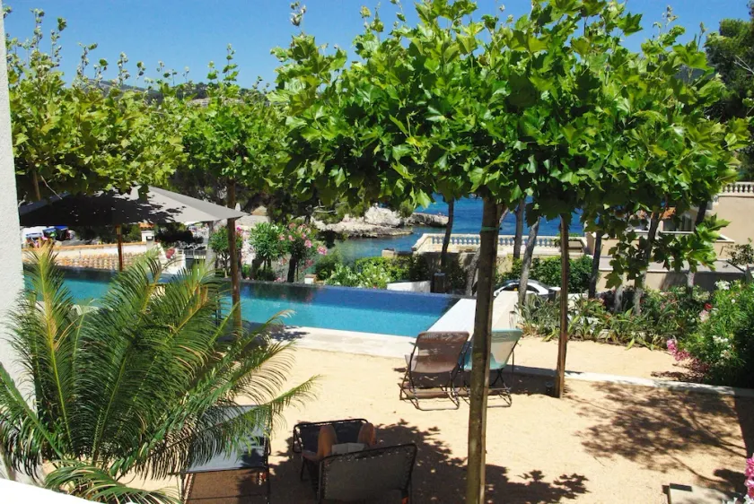 Superbe villa avec piscine privée et vue mer panoramique  à 100m de la plage ! - Image 1