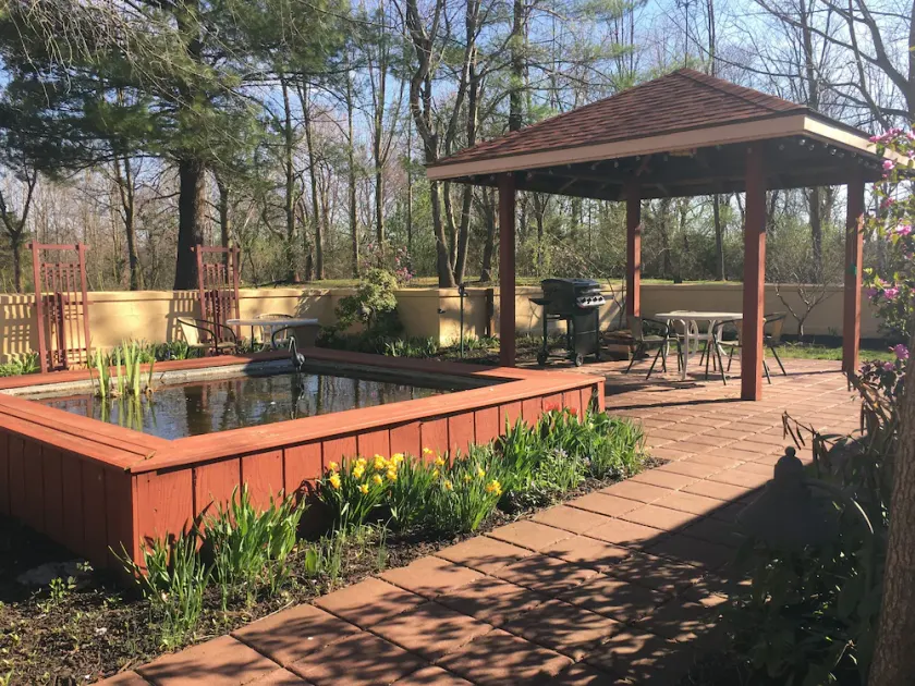VISTA: Country Estate, 200+ PERFECT reviews! Views & PRIVACY...Seniors?--YES!! - Image 1