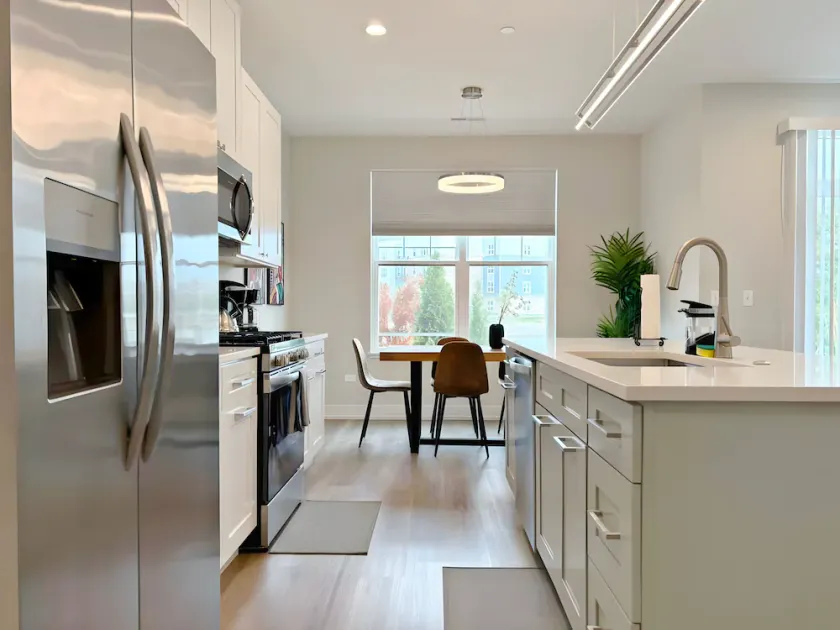 4BR Townhouse with Parking - WV rep 3 - Image 1