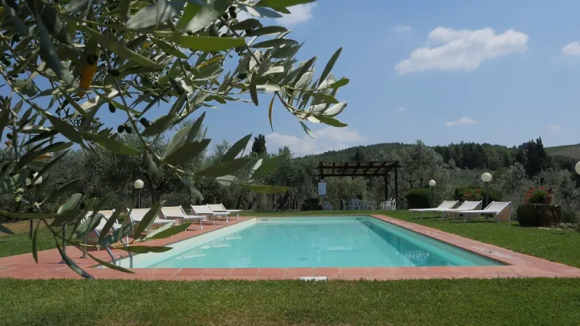 VAKKERT HUS I CHIANTI MED PRIVAT POOL MED ATBUDTAKENDE PANORAMA - Image 1