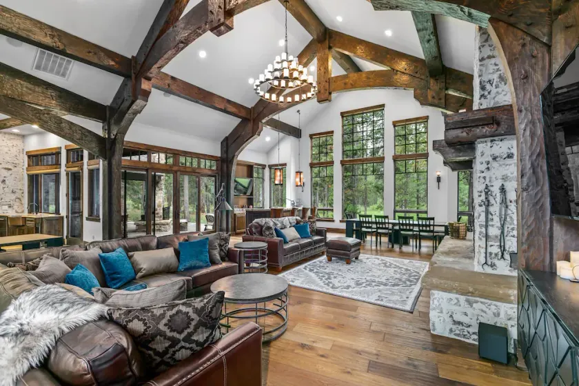 Luxury Sunriver Estate | 5 Kings + Bunk Rm | Huge Spa & Arcade | Chef's Kitchen - Image 1