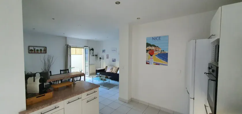 Nice: Very bright 80m2 3-room apartment with garden - Image 1