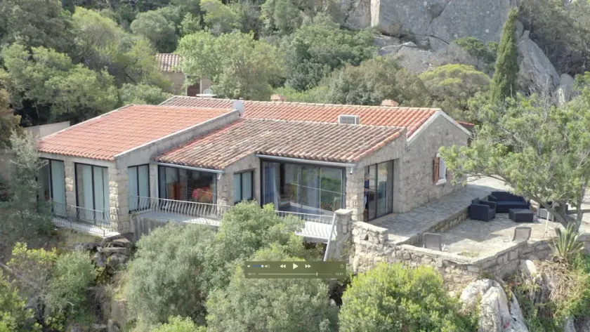 Sheepfold 4 PEOPLE max. in the middle of 200 hectares locat: SATURDAY to SATURDAY. - Image 1