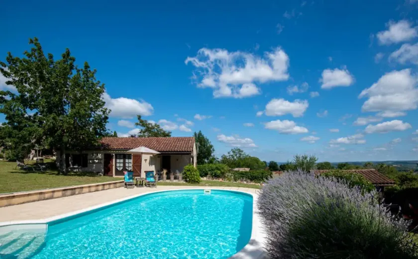 House with superb view in a quiet area and close to more than 50 tourist sites - Image 1