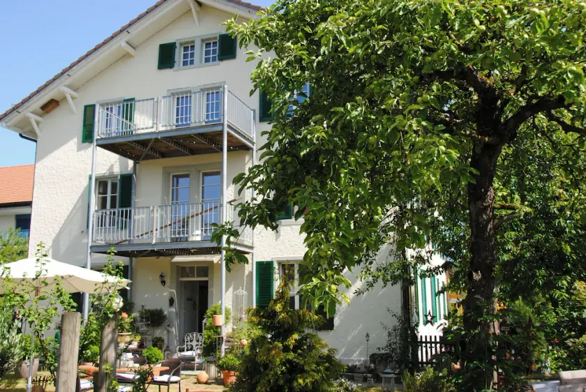 Business Apartment in Derendingen - Image 1