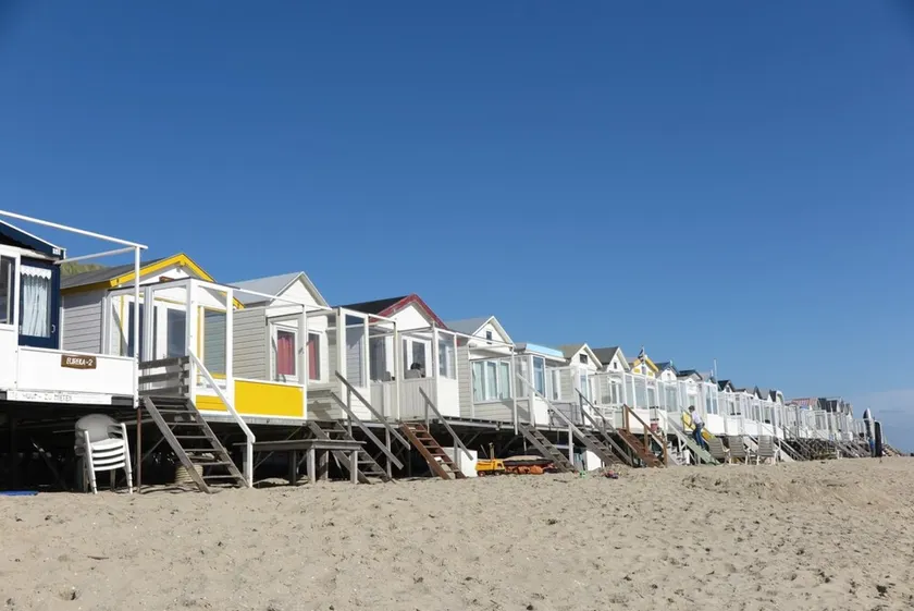 Beach House in Koudekerke Near Dishoek - Image 1