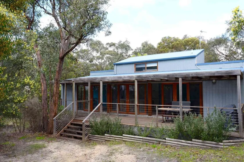 Three Bedroom Bushland House - Image 1