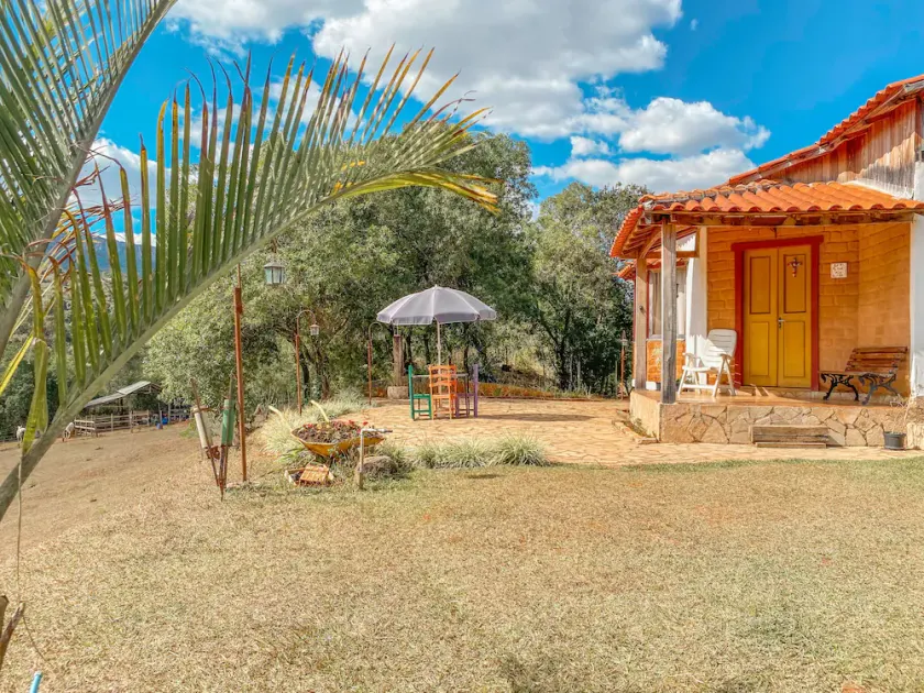 Chalet 1 at the foot of the Serra in Bichinho MG - Image 1