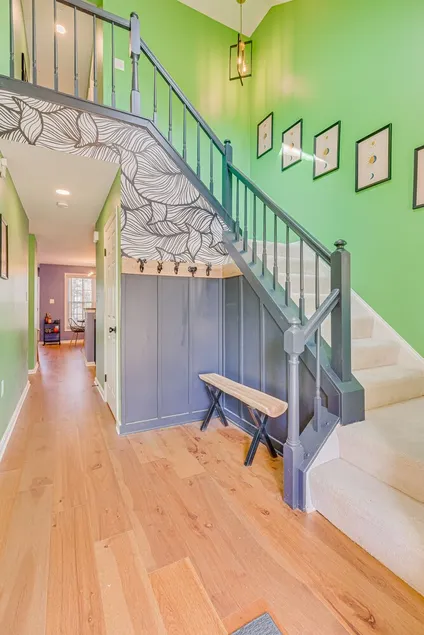 Garage & Deck. 5 Mins to 95. Meriwether-7 mins. Baltimore-20 mins. DC-30 mins. - Image 1