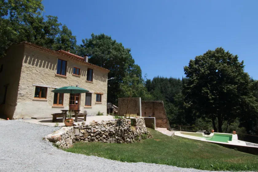 Cottage con piscina, situato in un domaine privato di 5 ettari, perfetto per gli amanti della natura - Image 1