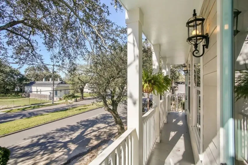 Pet-Friendly Villa w/ BBQ Near French Quarter Street Car - Image 1