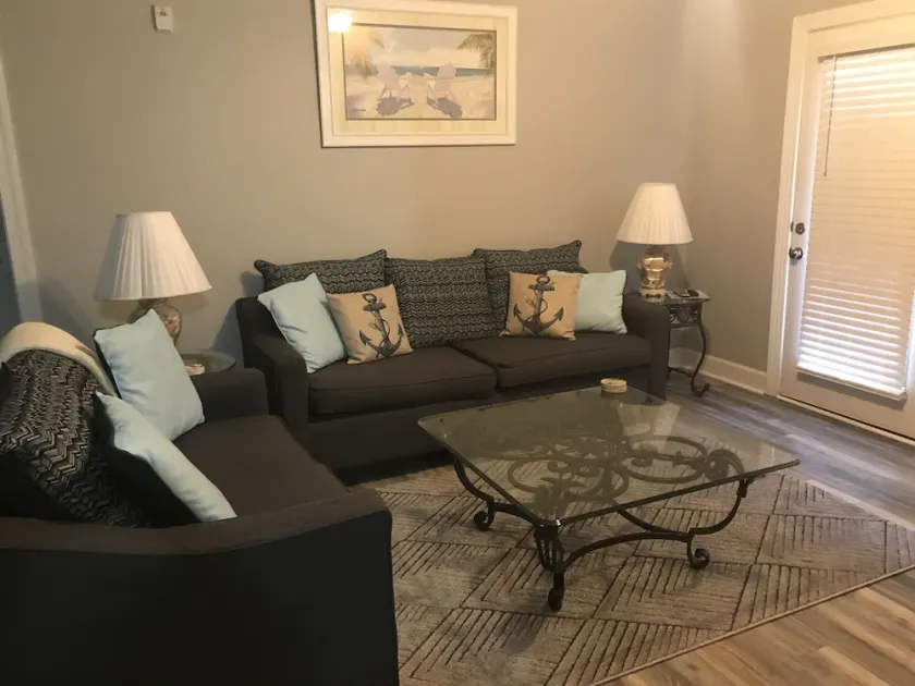 2 BR/ 2BA Condo1 King /2 Full beds Sleeps 6 close to OWA & Foley Tourism Complex - Image 1