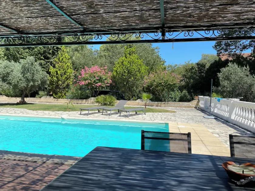 Stort studie + privat swimmingpool 50m2 * på jorden 1500m2 * Nærhedskaskade * - Image 1