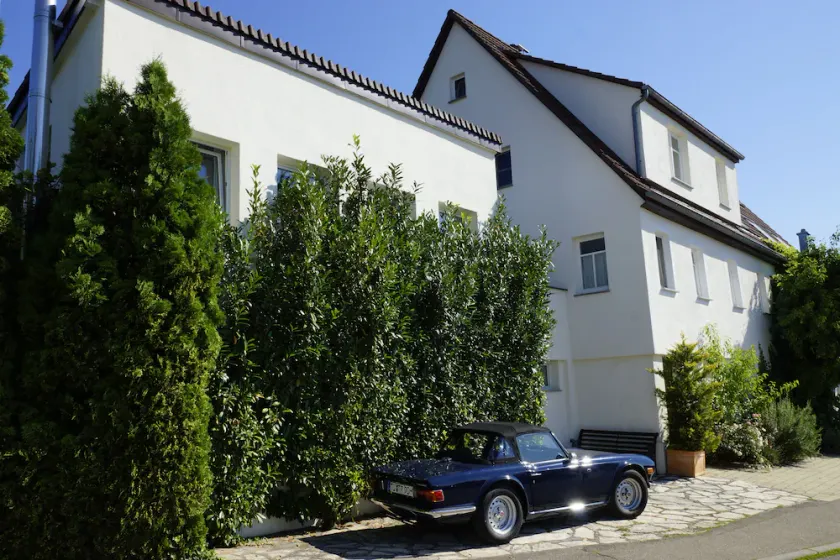 Stylish artist farmhouse with 2 separate living units near Tübingen - Image 1