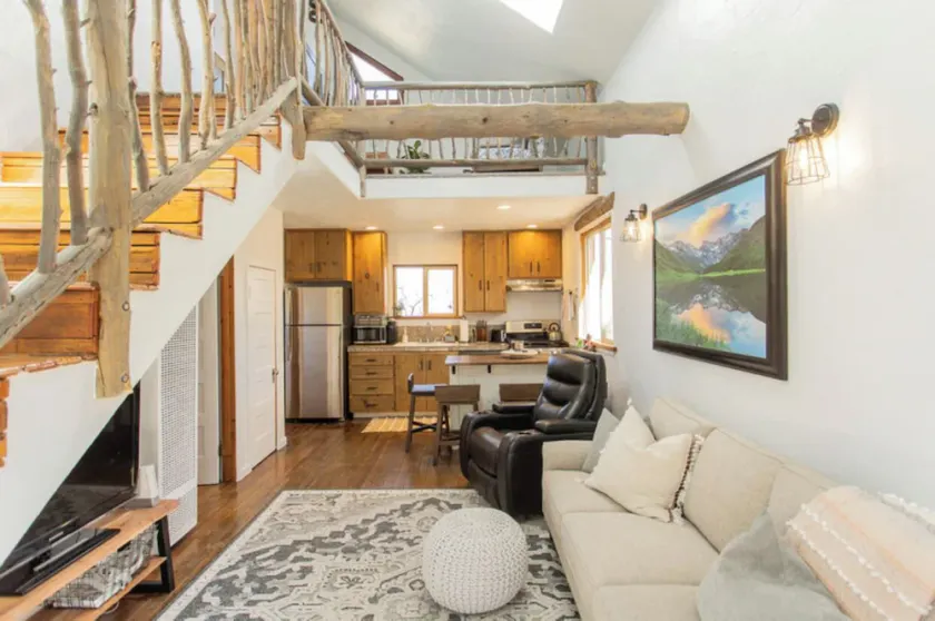 PROMO 5% WEEKLY AND 10% MONTHLY DISCOUNT! Mountain Cabin, conveniently located. - Image 1