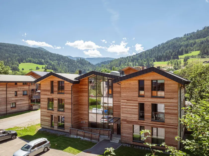 Pleasant apartment with sauna - Image 1