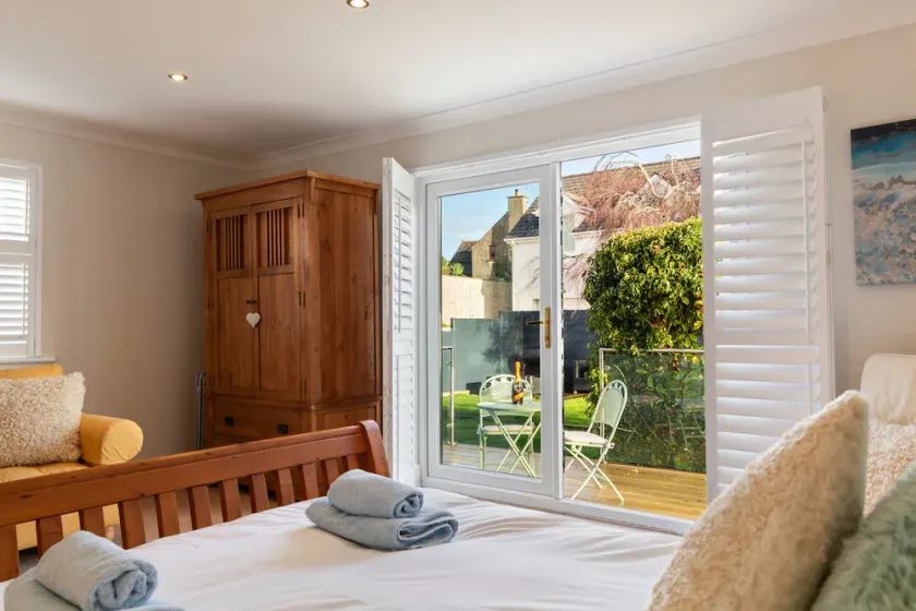 Daisy Cottage - St Florence Parking - Image 1