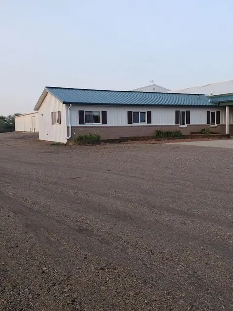 One Mile from Airport!!   3 Bedroom Lodge Sleeps 5 to 7 - Image 1