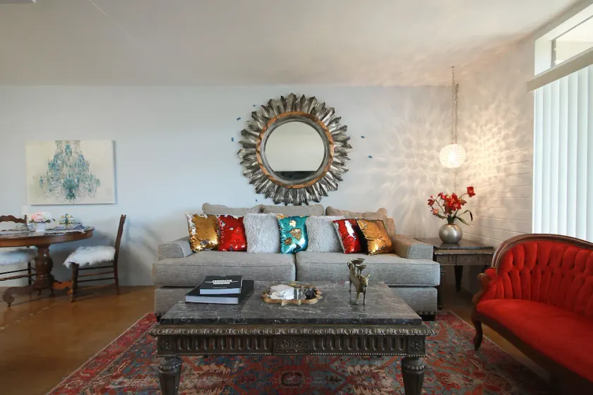 Mid-Century Chic Condo Near Restaurant Row - Image 1