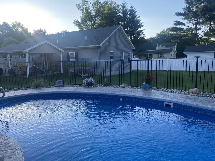 Prime Saratoga Ranch close to Track , SPAC,  and Broadway with in ground pool. - Image 1