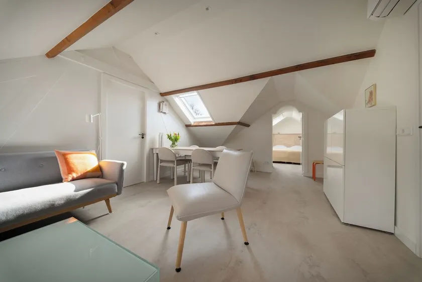 Located 500 m. from the beach 1-4 pers. upstairs apartment, terrace and garden. - Image 1